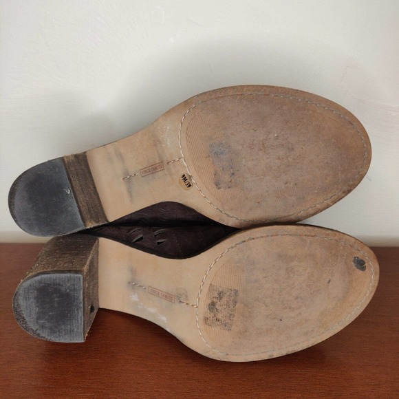 Vince Camuto Womens Shoes Booties Peep Toe Lace Up Brown Laser Cut Suede Sz 9 - Picture 6 of 7